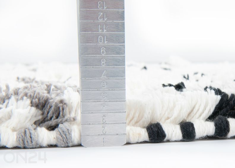 Kylpyhuoneen matto Ethno Bath Zigzag 70x120 cm kuvasuurennos