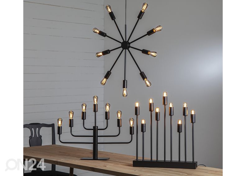 Kynttelikkö Pox, musta kuvasuurennos