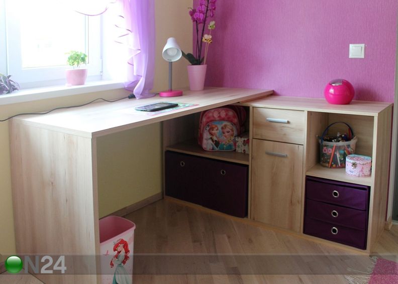 Laatikko MEGA 3 kuvasuurennos