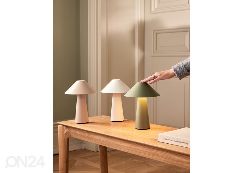 Ladattava pöytävalaisin Cannes, mutavärinen kuvasuurennos