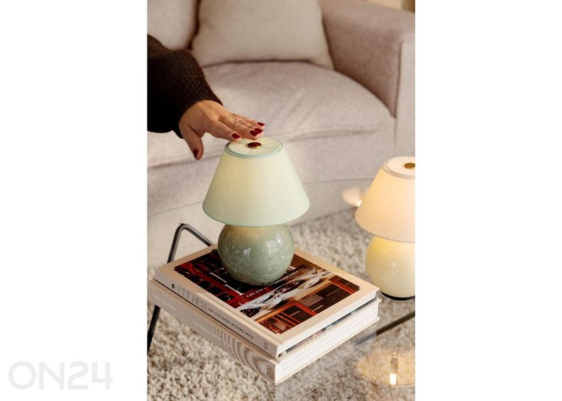 Ladattava pöytävalaisin Iris 16 kuvasuurennos