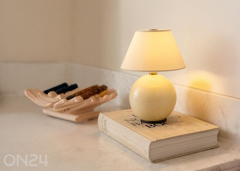 Ladattava pöytävalaisin Iris 16 kuvasuurennos