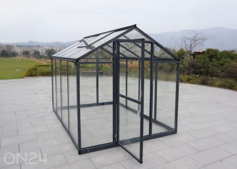 Lasinen kasvihuone 4,3 m² kuvasuurennos