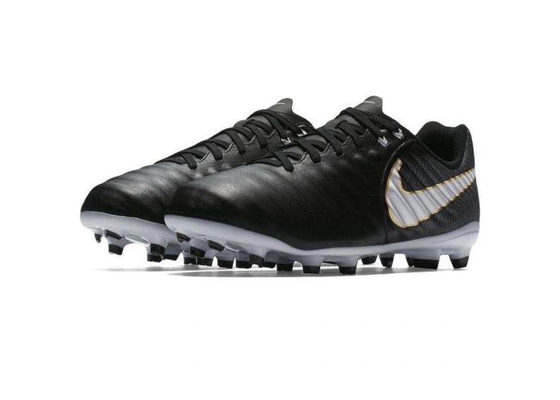 Lasten jalkapallokengät Nike Tiempo IV FG Jr 897725-002 kuvasuurennos