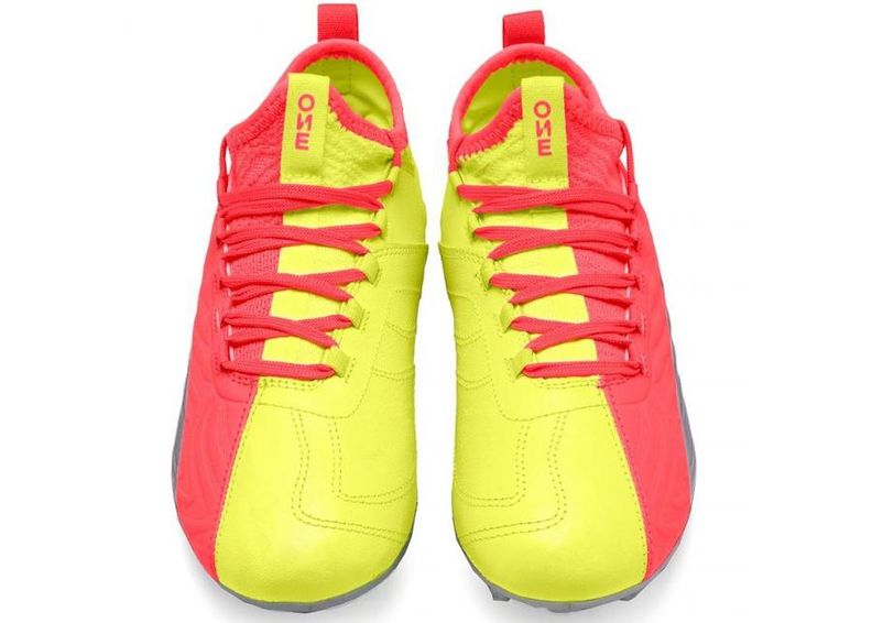 Lasten jalkapallokengät nurmelle/tekonurmelle Puma One Jr. AG 105 972 01 3,20 FG OSG kuvasuurennos