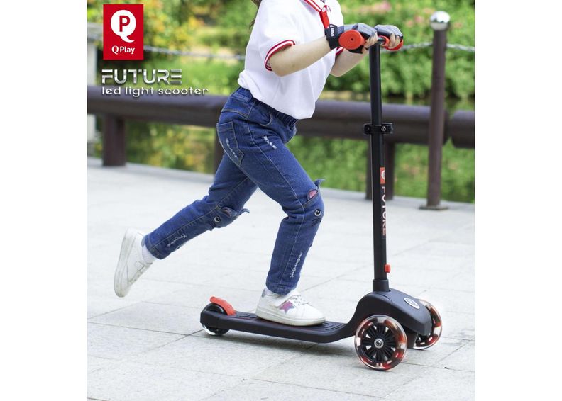 Lasten potkulauta LED-valoilla QPlay Volare kuvasuurennos