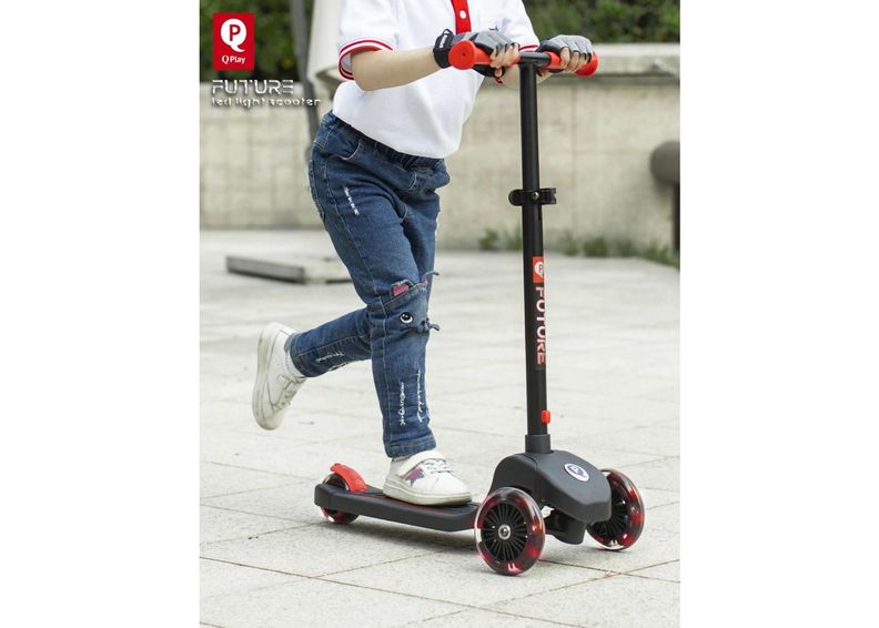 Lasten potkulauta LED-valoilla QPlay Volare kuvasuurennos