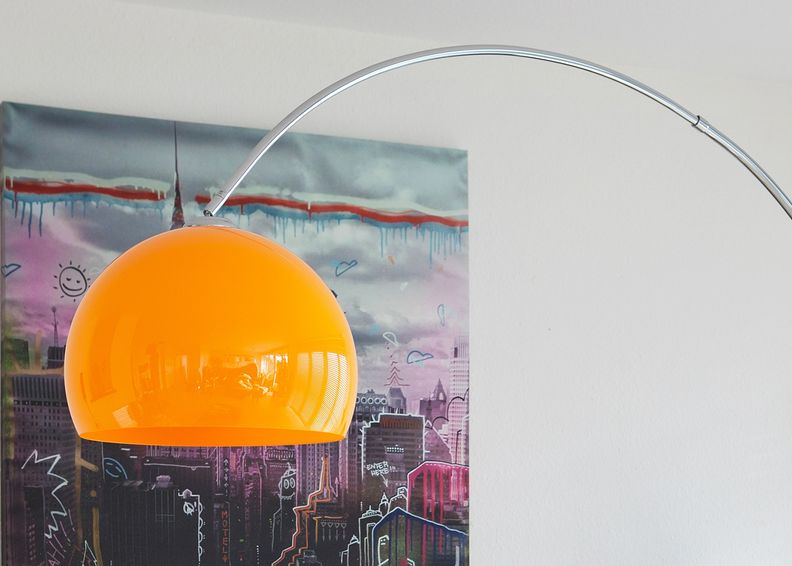 Lattiavalaisin kuvasuurennos