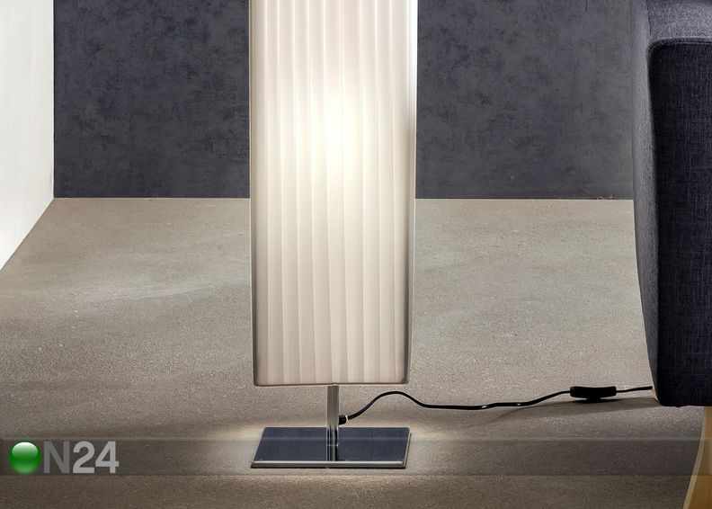 Lattiavalaisin kuvasuurennos