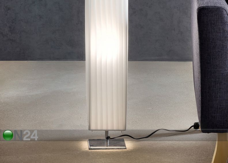 Lattiavalaisin kuvasuurennos