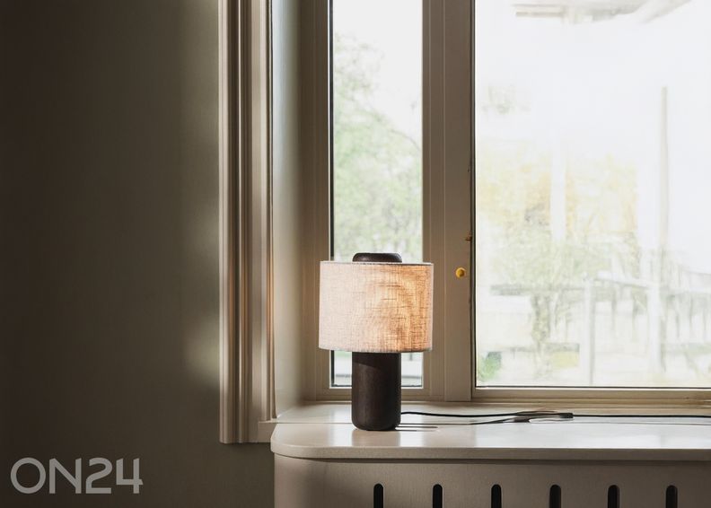 Lattiavalaisin Bosco 25 kuvasuurennos