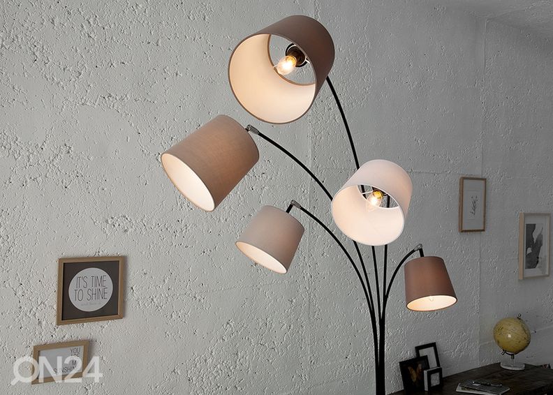 Lattiavalaisin Levels kuvasuurennos