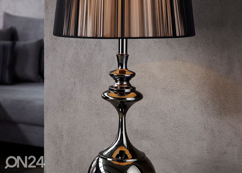 Lattiavalaisin Lucie kuvasuurennos