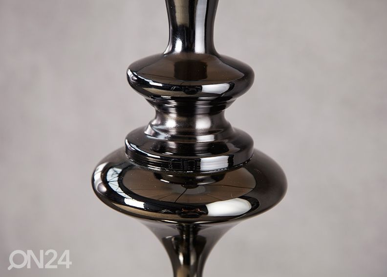 Lattiavalaisin Lucie kuvasuurennos