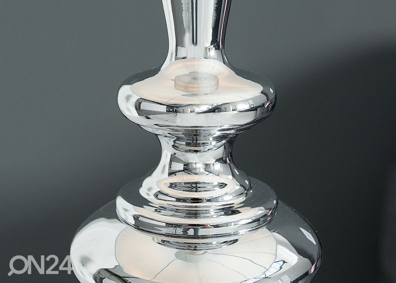 Lattiavalaisin Lucie kuvasuurennos