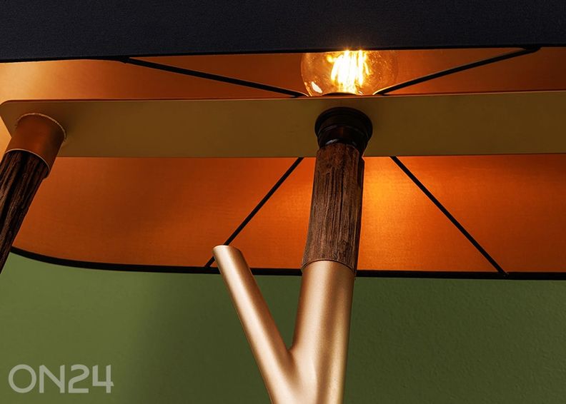 Lattiavalaisin naulakolla Wardrobe kuvasuurennos