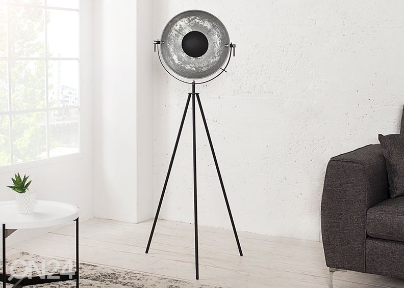 Lattiavalaisin Studio kuvasuurennos