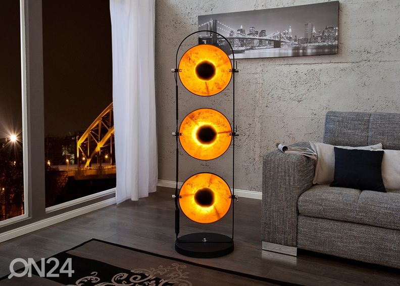 Lattiavalaisin Studio kuvasuurennos