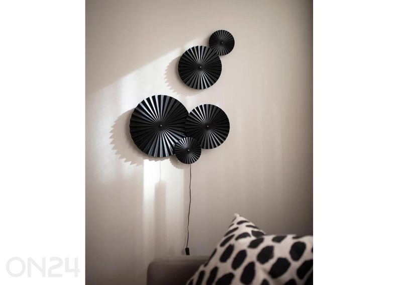 LED seinävalaisin Omega kuvasuurennos