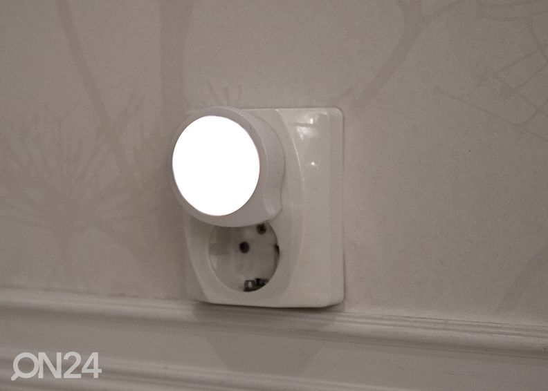 LED yövalaisin tunnistimella kuvasuurennos