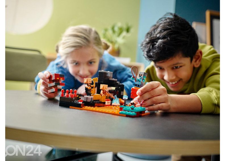 LEGO Minecraft Nether Bastion kuvasuurennos
