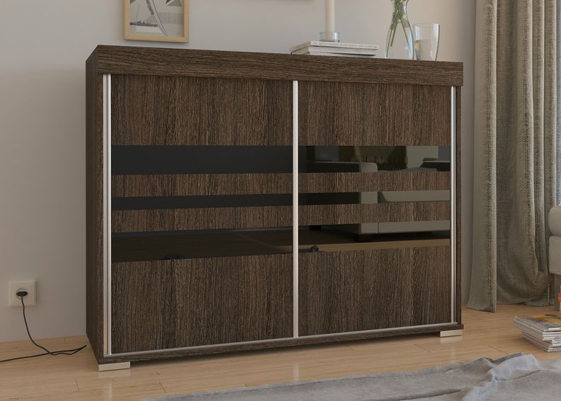 Lipasto liukuovilla kuvasuurennos