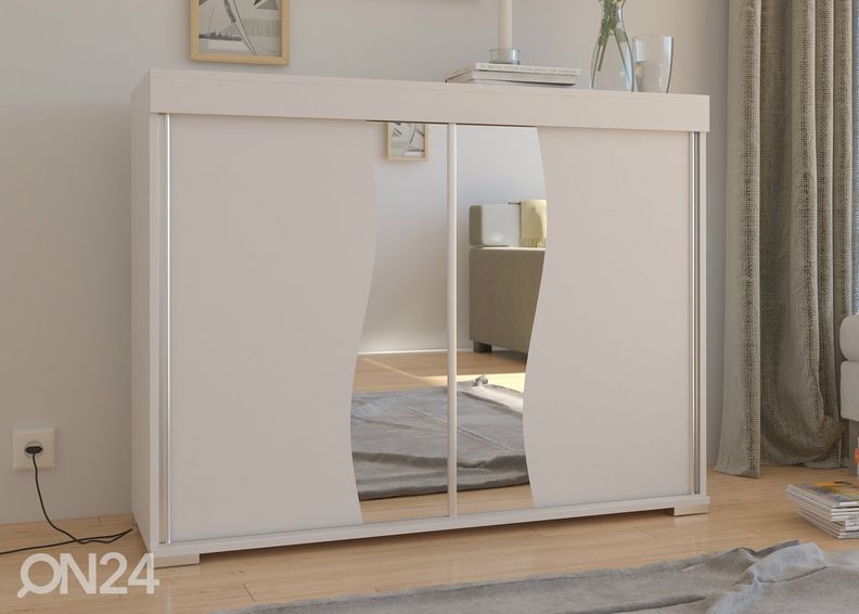 Lipasto liukuovilla kuvasuurennos