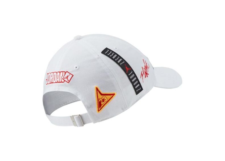 Lippalakki Nike Jordan Heritage86 CT0004-100 kuvasuurennos