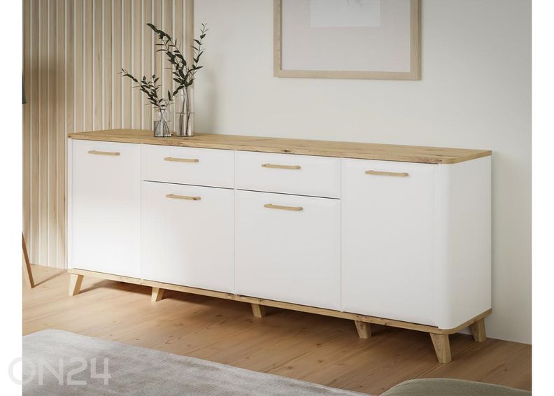 Lipsto Wardiol kuvasuurennos