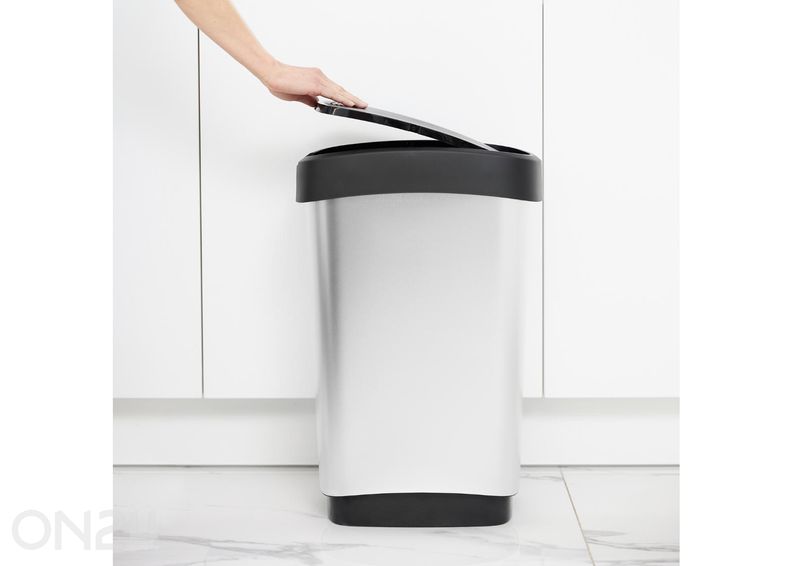 Liukukannellinen roskakori TWIST 50 L kuvasuurennos