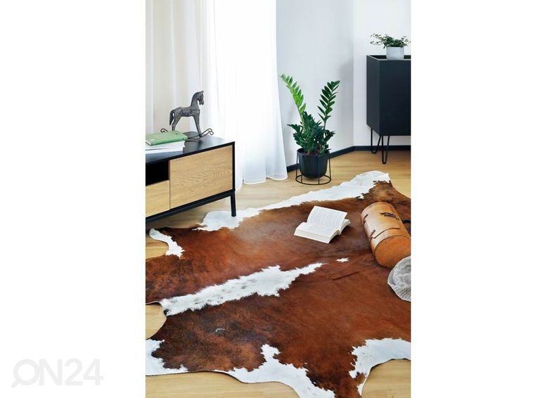 Luonnollinen lehmäntalja Tricolor 200x210 cm kuvasuurennos