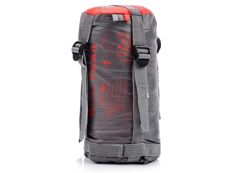 Makuupussi Meteor Trail kuvasuurennos