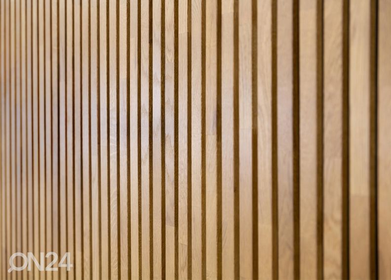 Massiivipuusta valmistettu akustinen rimapaneeli 240x40 cm kuvasuurennos