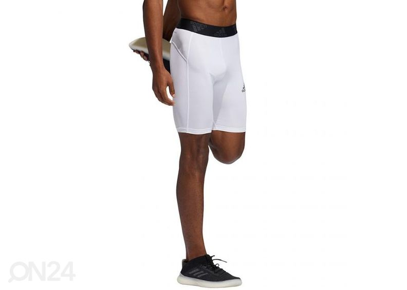Miesten kompressioshortsit Adidas Techfit Short kuvasuurennos