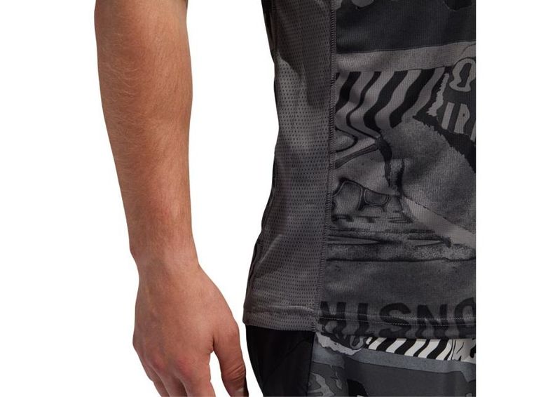 Miesten treenipaita adidas Own The Run Tee M ED9282 kuvasuurennos