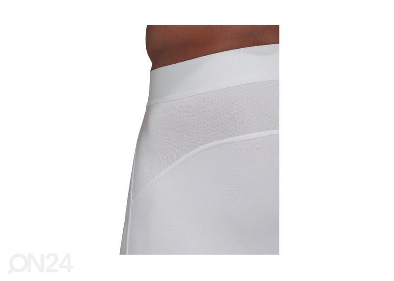 Miesten treenishortsit Adidas Techfit Tights kuvasuurennos