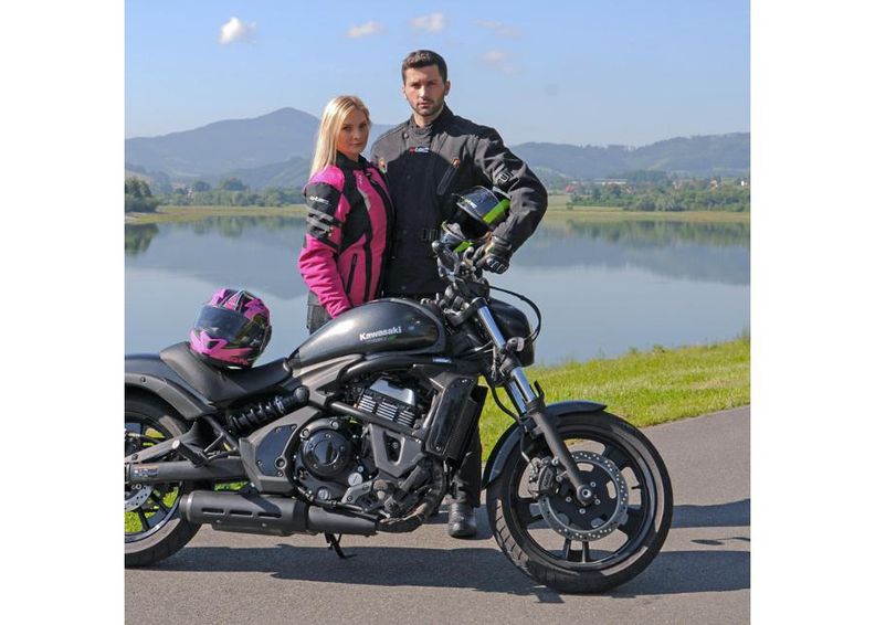 Moottoripyöräkypärä W-TEC Magenta kuvasuurennos