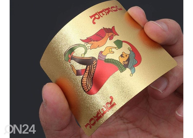 Muoviset pelikortit koristelaatikossa kuvasuurennos