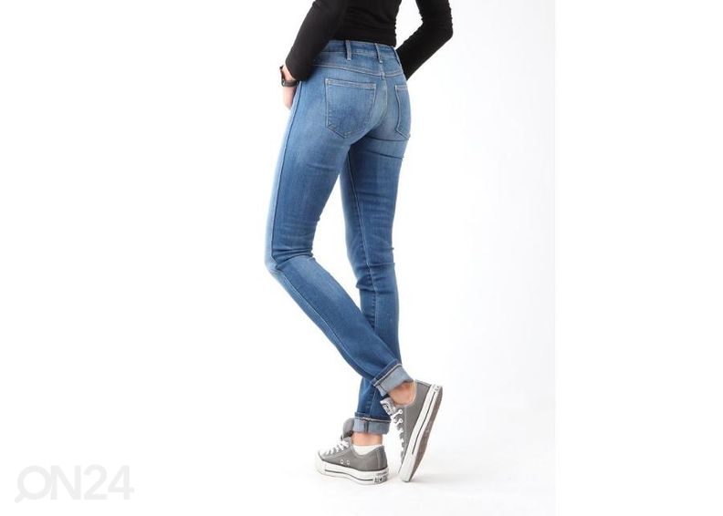 Naisten farkut Wrangler Corynn Aquatic Coral kuvasuurennos