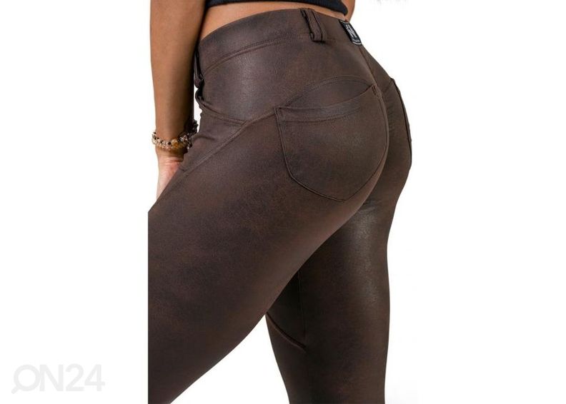 Naisten leggingsit Nebbia Leather Look Bubble Butt 538, ruskeat, koko M kuvasuurennos