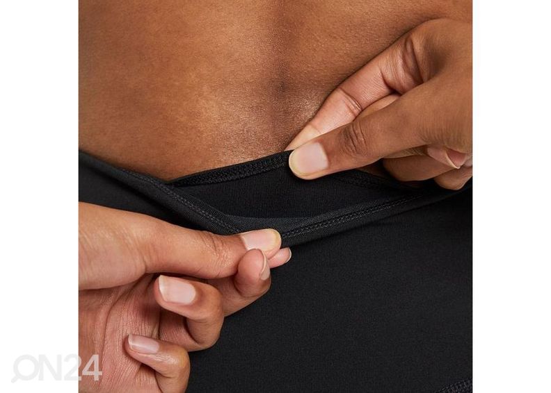 Naisten pitkät treenileggingsit Nike One 3/4 kuvasuurennos