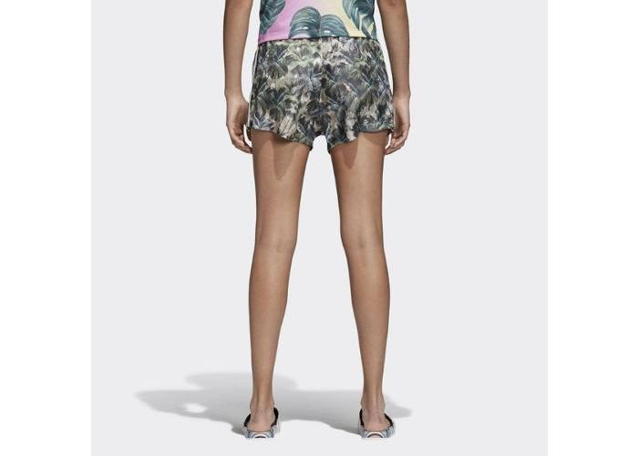Naisten shortsit Adidas Originals Farm Shorts W kuvasuurennos