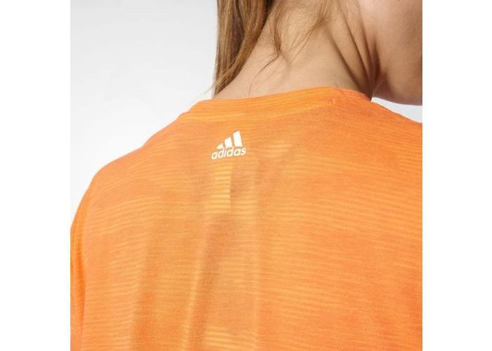 Naisten treenipaita Adidas Boxy Crop Tee Aeroknit W kuvasuurennos
