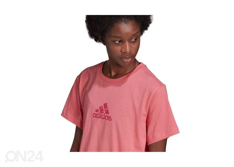 Naisten vapaa-ajan paita Adidas Badge of Sport Graphic kuvasuurennos