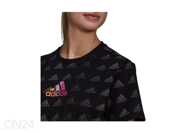 Naisten vapaa-ajan paita Adidas Essentials Gradient Logo kuvasuurennos