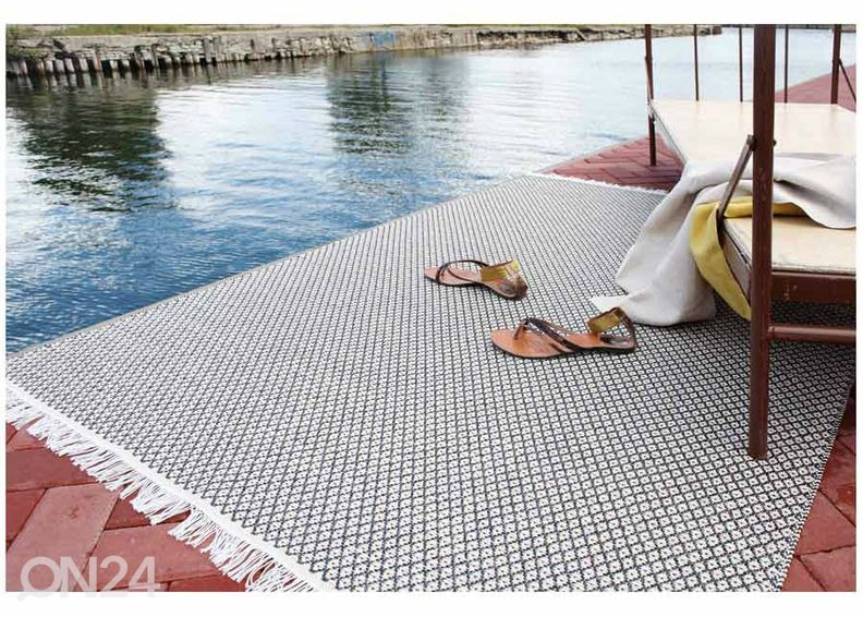 Narma muovimatto Diby black-cream 70x350 cm kuvasuurennos
