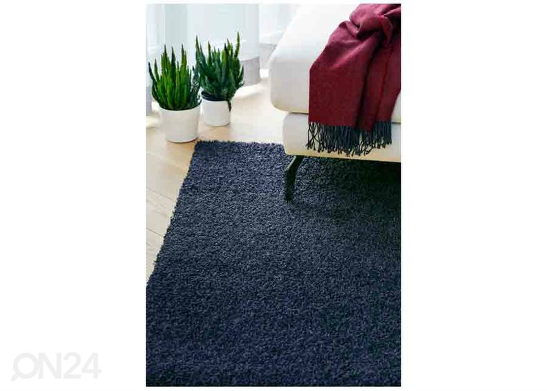 Narma pitkänukkainen matto Spice™ navy 133x200 cm kuvasuurennos