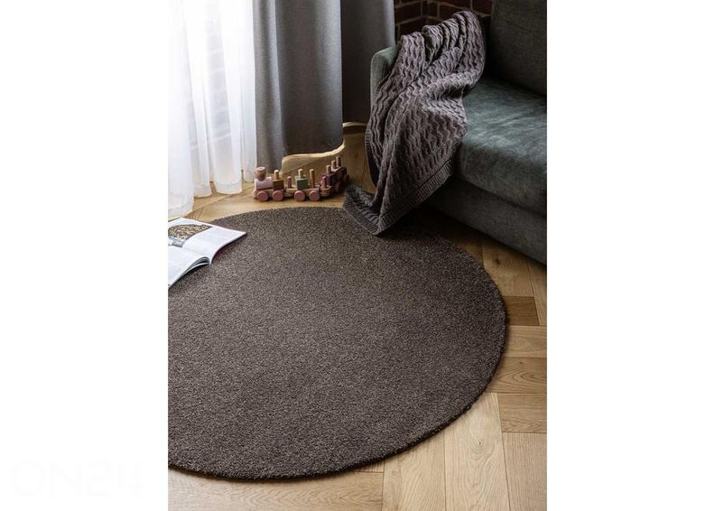 Narma tuftattu matto Jazz™ brown Ø 133 cm kuvasuurennos
