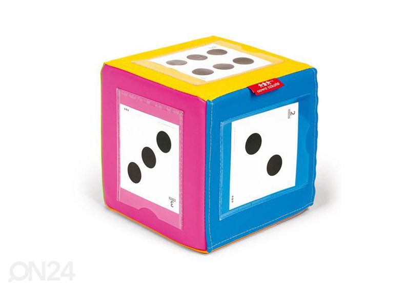 Noppa taskuilla ja toimintakorteilla kuvasuurennos