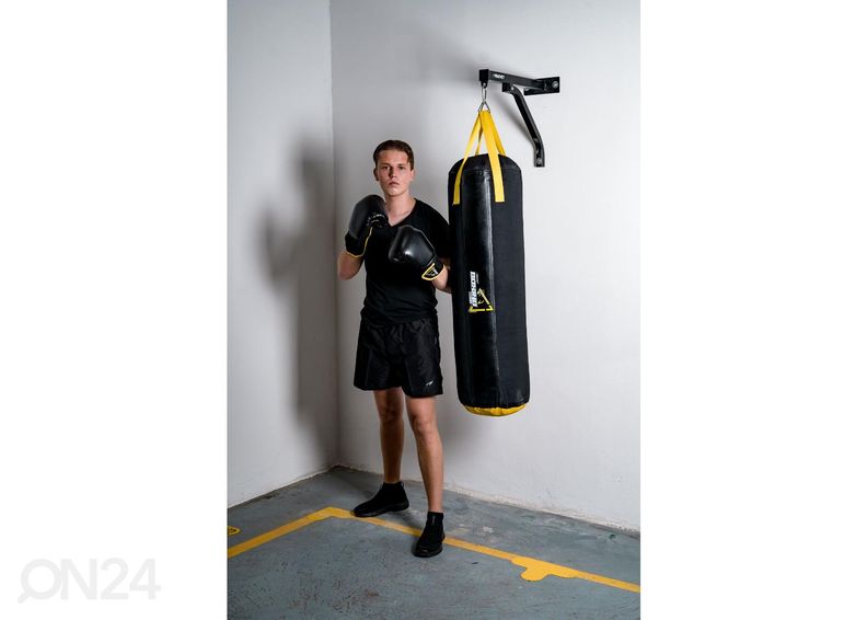 Nyrkkeilysäkin seinäteline Avento kuvasuurennos